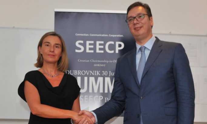 Vučić: Mogerini snažno podržava ubrzanje EU puta Srbije