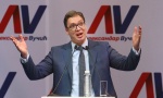 Vučić: Nastaviću čistu i pozitivnu kampanju