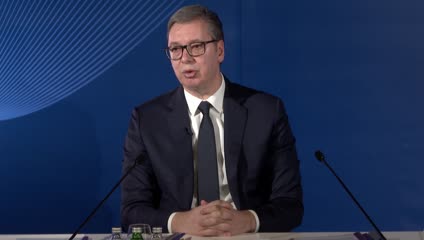 Vučić: Očekujemo da prosečna plata bude preko 1.000 evra u decemebru ove a 1.400 evra do kraja 2027.