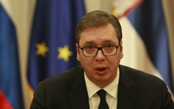
					Vučić: Penzionerima pre kraja godine jednokratna pomoć od 3.000 dinara 
					
									