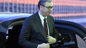Vučić: Podržavam ideju Vučevića i SNS da se blokira sud u Novom Sadu