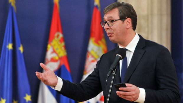 Vučić: Pokušaće da nas dovedu do svršenog čina