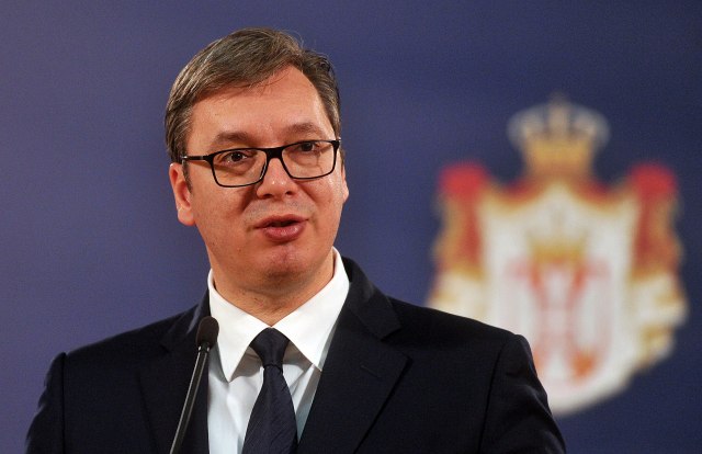 Vučić Prištini: Ja ih pozivam, ja ih molim