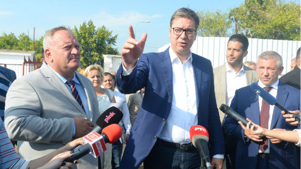 Vučić: Radovi na izgradnji šest novih stadiona od aprila