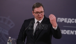 Vučić: Tači novcem iseljenika platio svoje mesto u Parizu i na sahrani Buša