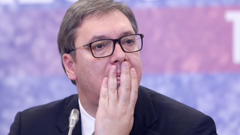 Vučić: Vlasti Crne Gore moraju voditi dijalog sa SPC 