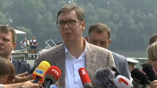 Vučić: Vojska Srbije će biti još jača