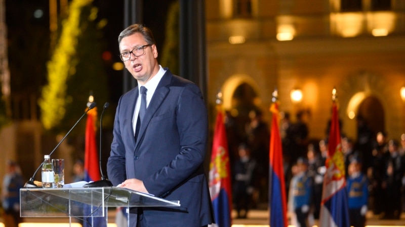 Vučić: Za srpsku trobojku nikada više nećemo nikome da se izvinjavamo 