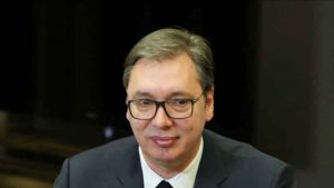 Vučić arhiepiskopu atinskom Jeronimu: Srbi rame uz rame sa Grcima