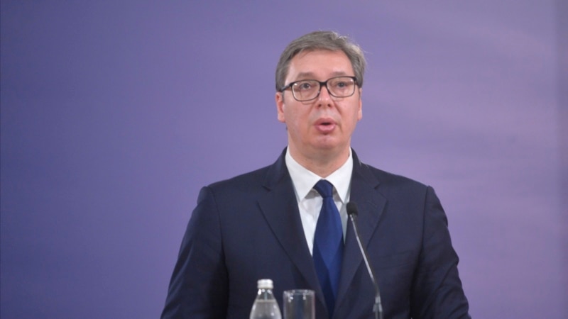 Vučić čestitao Vladi Crne Gore zbog ustoličena Joanikija
