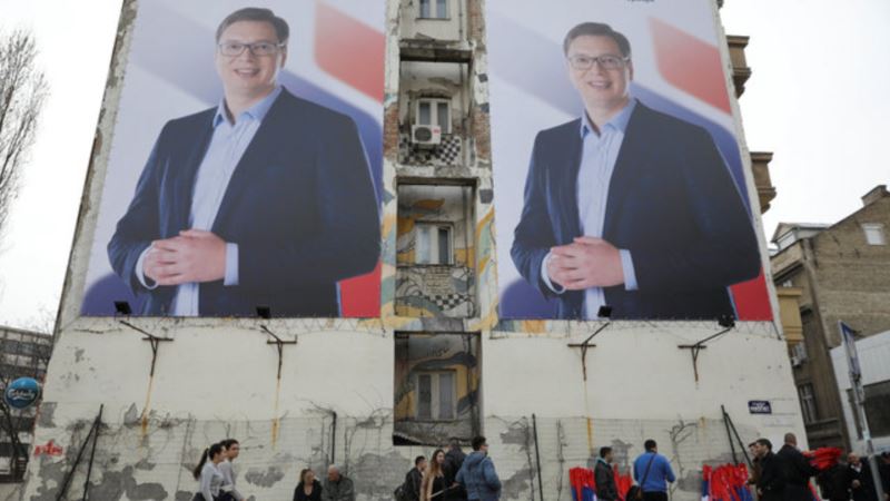 Vučić dominatan u medijskoj kampanji