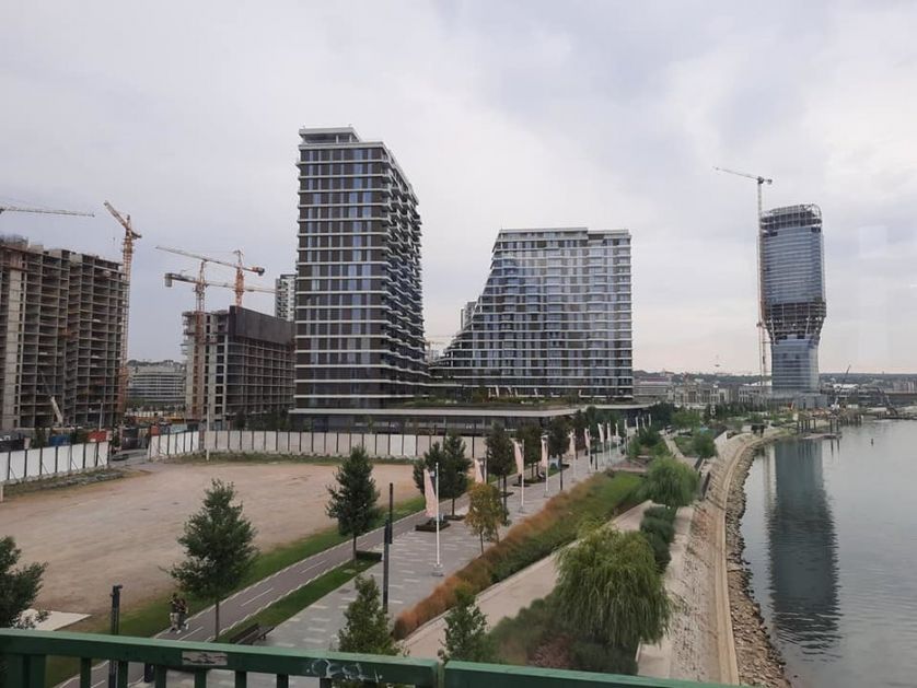 Vučić obišao završne radove na zgradi BW Terraces u okviru Beograda na vodi; Našli smo rešenje za Zakon o eksproprijaciji
