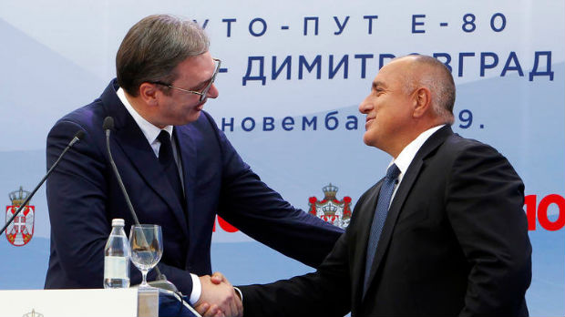 Vučić i Borisov razgovarali o prelasku granica