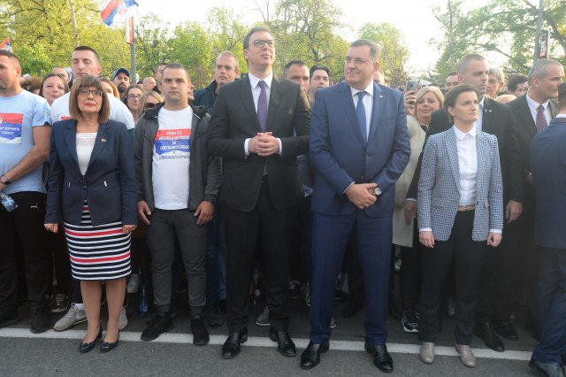 Vučić i Dodik persona non grata u Albaniji FOTO