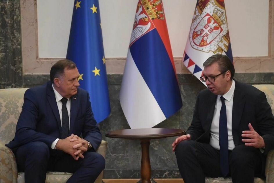 Vučić i Dodik poručili: Srbi nisu genocidan narod (VIDEO)