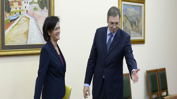 Vučić i Ejhorst: U dijalogu pronaći prihvatljiva rešenja