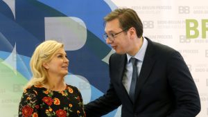 Vučić: Nisam se rukovao sa Tačijem (FOTO)