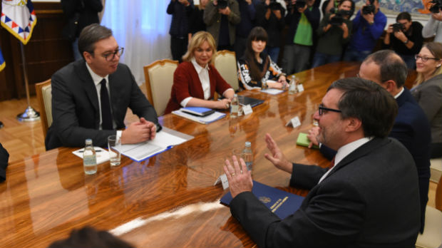 Vučić i Palmer razgovarali u četiri oka“, pa sa saradnicima