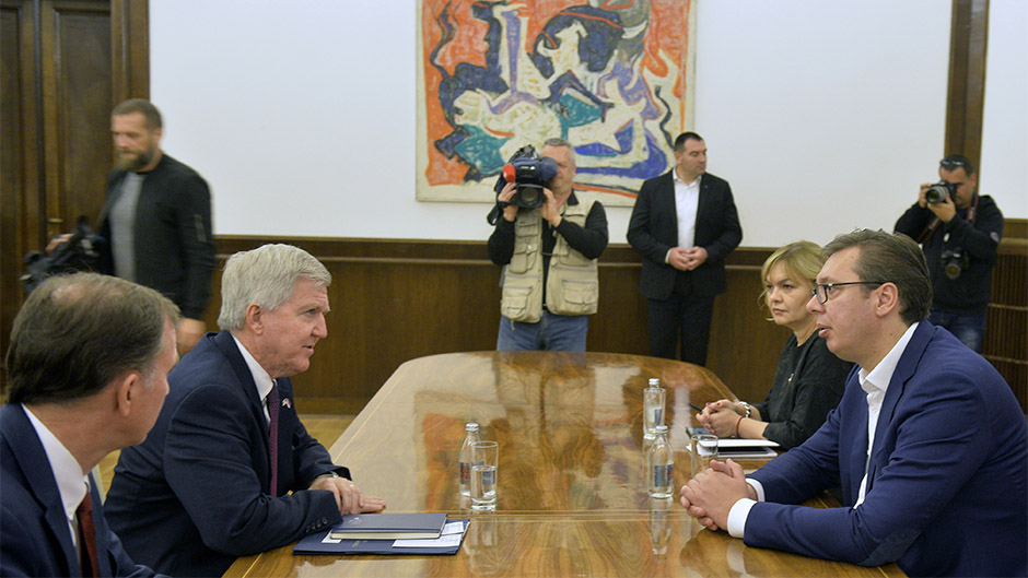 Vučić i Skat: Nastaviti dijalog, primeniti sve sporazume