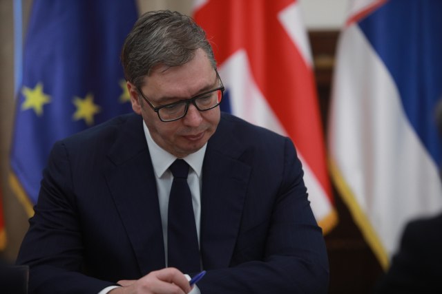 Vučić je svestan da ne sme da popusti ološu koji upućuje političke zahteve u nameri da se dočepa vlasti