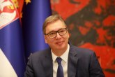 Vučić na Badnji dan s decom iz Severne Makedonije