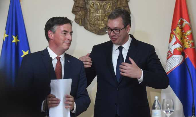 Vučić o Kosovu: Gledaću da ubedim narod