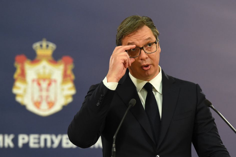 Vučić o odluci Podgorice: Mi u to blato nećemo ulaziti