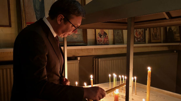Vučić obeležio slavu u pravoslavnoj crkvi u Briselu