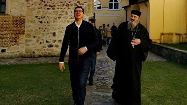 Vučić obišao manastir Hopovo