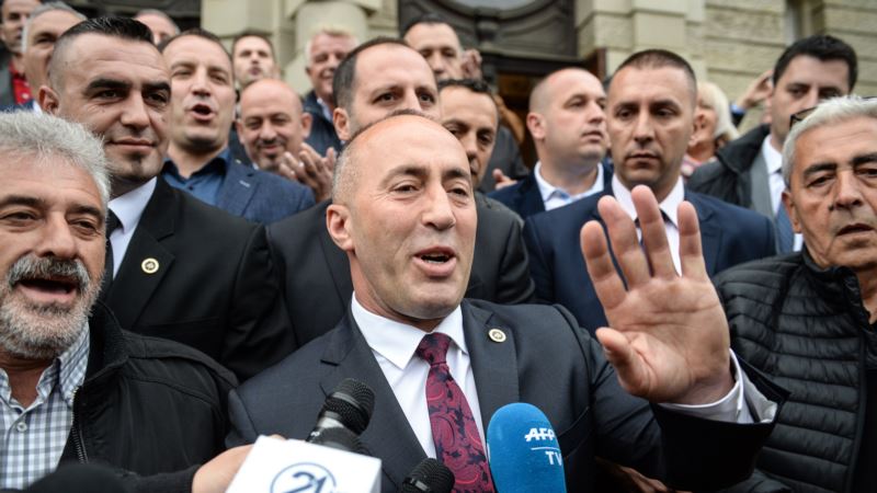 Vučić odgovorio Haradinaju: Nisam se igrao sa Albancima  