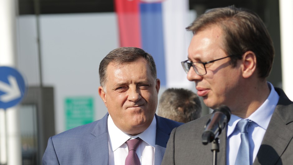 Vučić pisao Dodiku: Srbi su uvek dežurni krivci 