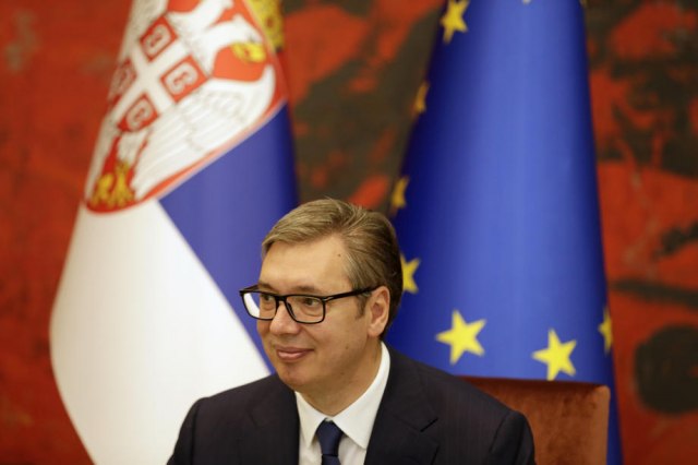 Vučić podelio pobedničku fotografiju: Bilo je teško izabrati FOTO