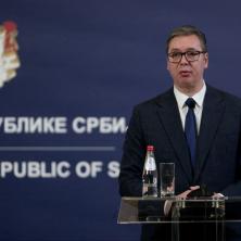 Vučić pred nemačkim ministrom odbrane RAZOTKRIO CILJ UKIDANJA DINARA na KiM! Izneo jasan zahtev: Postoji glasno ćutanje...