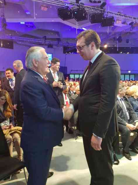 Vučić razgovarao sa Tilersonom pred Trampovo obraćanje u Davosu