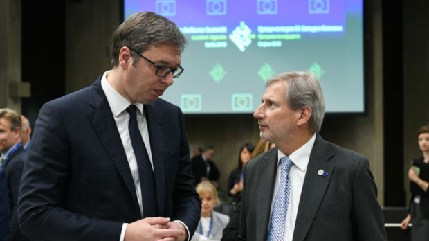 Vučić sa Hanom: Srbija izložena snažnim provokacijama