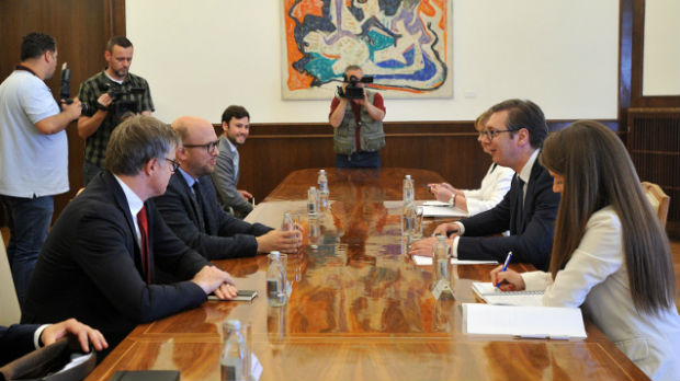 Vučić sa Manuelom o saradnji Srbije i Nemačke 