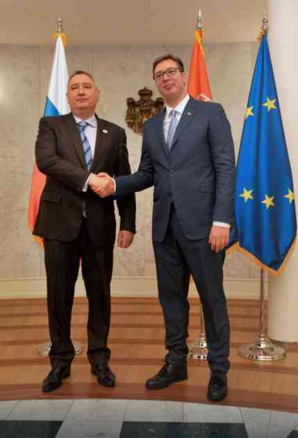 Vučić sa Rogozinom: Ne uvodimo sankcije Rusiji, naš put u EU neće poremetiti naše dobre odnose