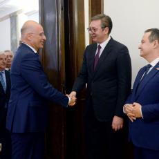Vučić sa ministrom spoljnih poslova Grčke: Integracija u EU garancija stabilnosti regiona (FOTO)