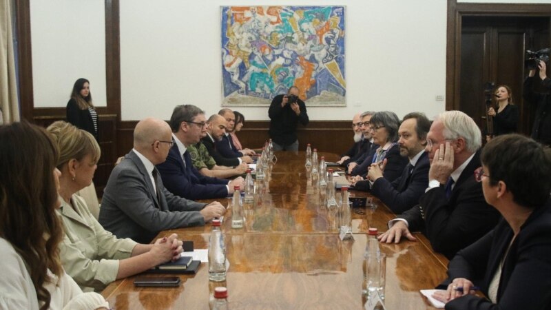 Vučić sa predstavnicima Kvinte, EU, Rusije i Kine o tenzijama na Kosovu