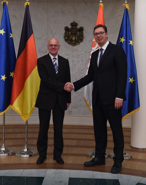 Vučić sa šefom Bundestaga Lamertom o bilateralnim odnosima, evropskim integracijama i situaciji u regionu