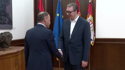 Vučić se sastao  s  Taherom el-Baurom