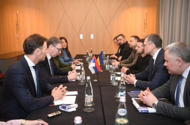 Vučić se sastao sa Zelenskim u Tirani: Zahvalio sam na poštovanju teritorijalnog integriteta Srbije FOTO
