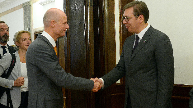 Vučić se sastao sa ministrom spoljnih poslova Holandije