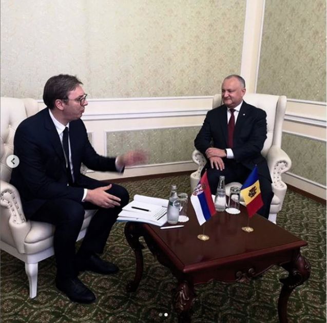 Vučić se sastao u Minsku i sa predsednikom Moldavije Dodonom