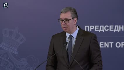 Vučić tvrdi da niko iz javnog sektora nije primoran da dolazi na njegove skupove
