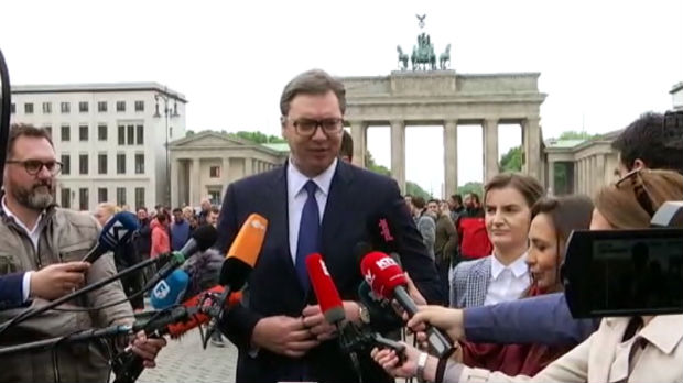 Vučić u Berlinu: Ne očekujem mnogo, želimo dugoročni mir