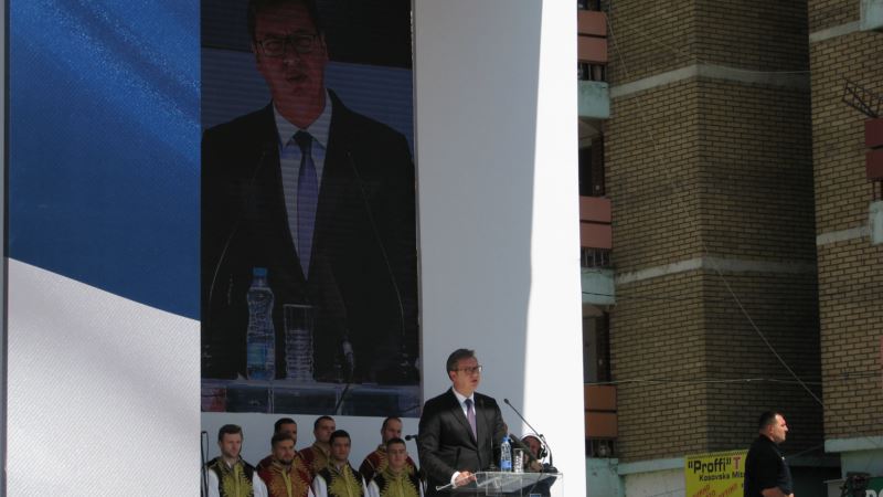 Vučić u Severnoj Mitrovici: Nismo ni blizu rešenja