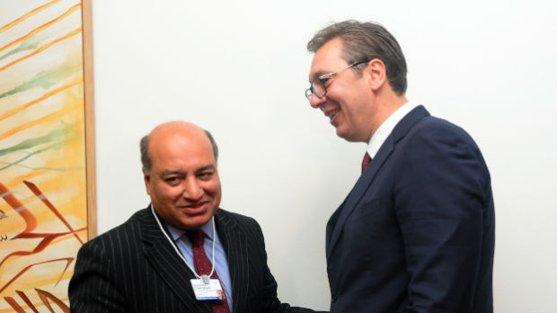 Vučić u Ženevi sa predsednikom EBRD-a