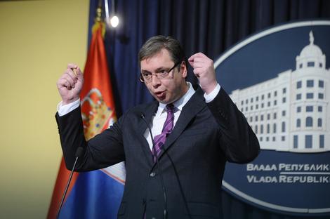 Vučić zabranio Nikoliću da priča o ratu