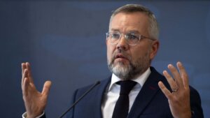 “Vučićev kritičar”: Ko je Mihail Rot, nemački političar koji je saopštio da se povlači iz politike?